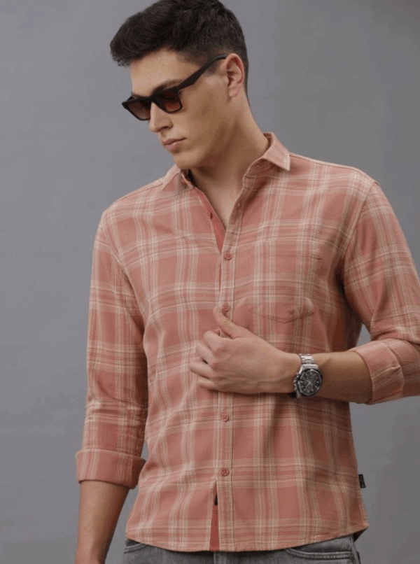 Men Regular Fit Spread Collar Tartan Checked Cotton Casual Shirt